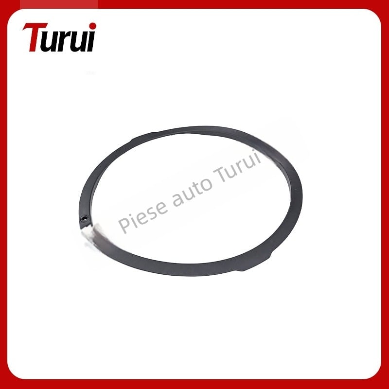 Profil de bordură a aripii față (fără găuri) pentru Land Rover Range Rover Evoque (2012–2018); Material: Plastic; Model: LR036051 LR036053; Număr piesă: LR036051 LR036053