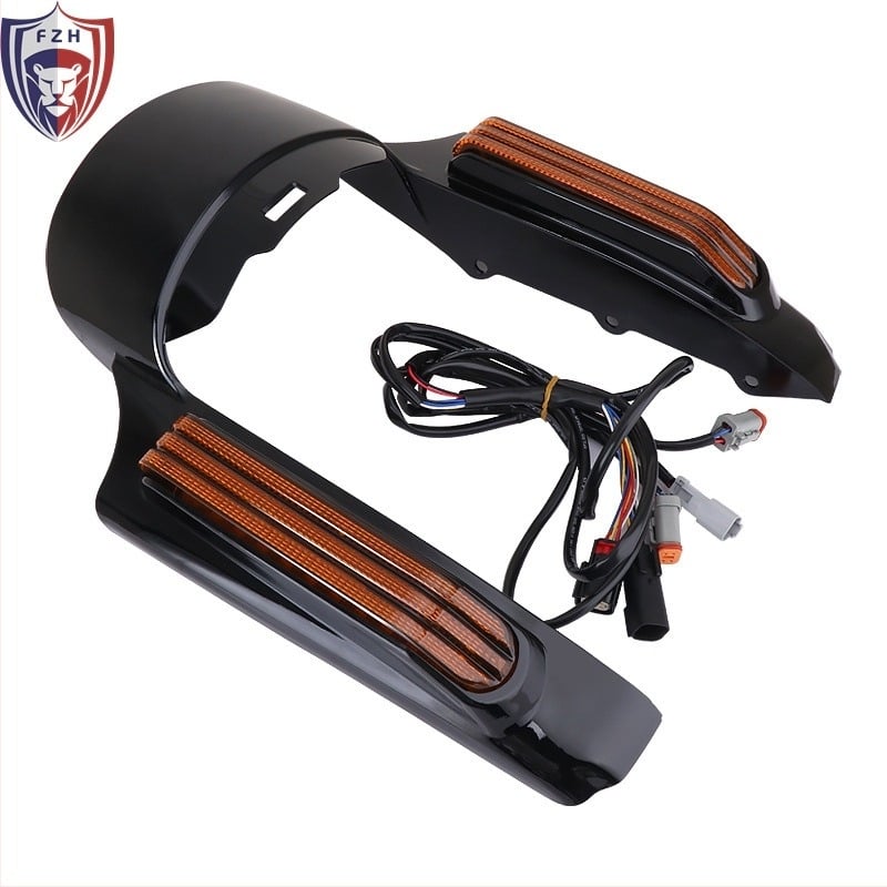 Lumina LED pentru aripa spate a motocicletelor Harley-Davidson Street Glide, Road King și Glide (carcasă PVC, aripă ABS)