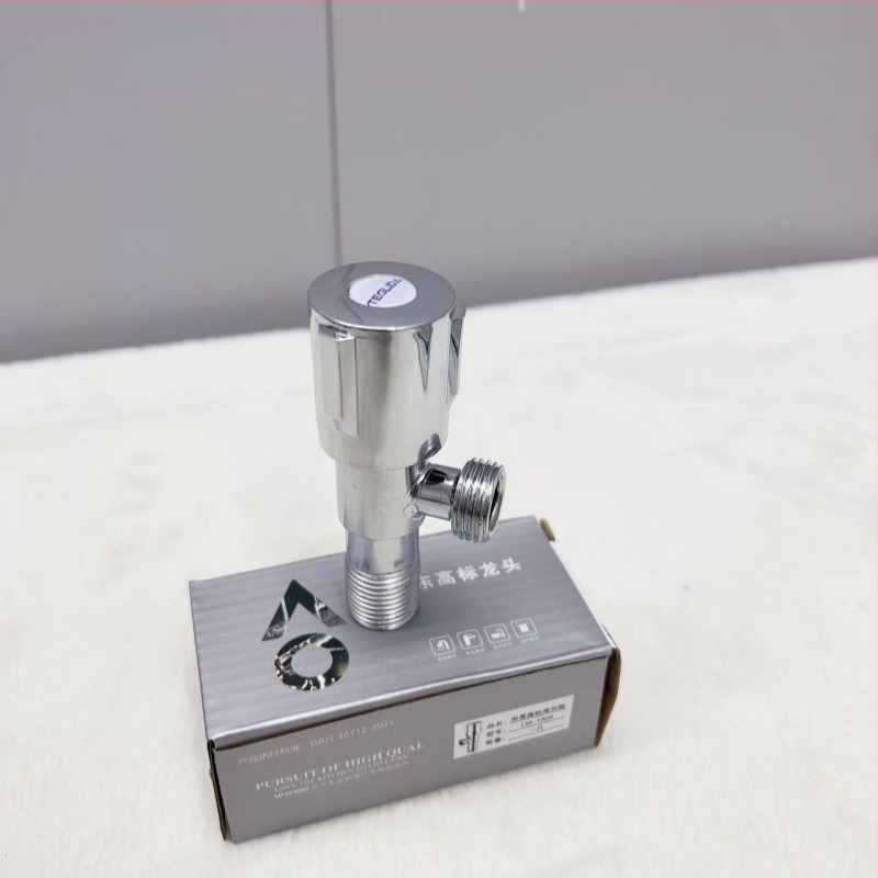 RM-910008 Valvă unghiulară pentru toaletă din cupru, Ventil triunghiular cu deschidere rapidă, Presiune de lucru 1.6, Material cupru, Greutate netă 158.6, Stil modern minimalist