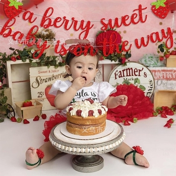 Banner tematic cu căpșuni pentru primul an de naștere – panglică de hârtie pentru decorarea spațiului