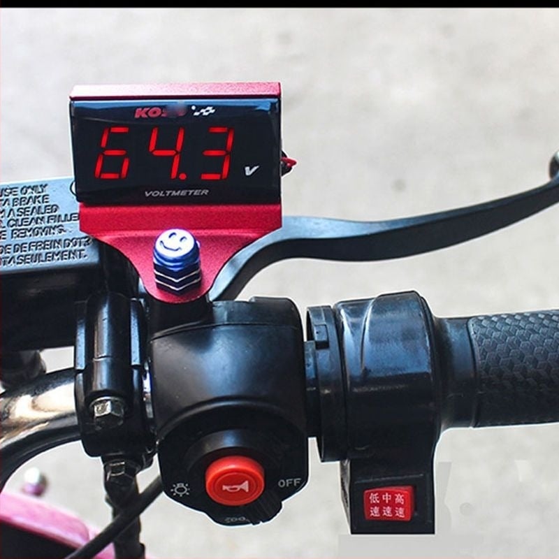 Voltmetru LCD pentru vehicule electrice universale — afișaj digital, potrivire universală, accesorii de modificare