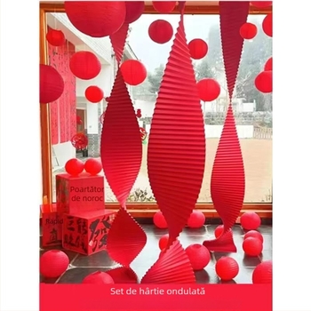 Prop decor pentru locația de nunți – ghirlandă din panglică, potrivită ca cadouri corporative