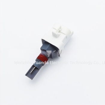Senzor de nivel Cummins pentru excavatoare – model 4928568, interval de măsurare 0-600 bar, precizie 1% fs, aplicație Cummins