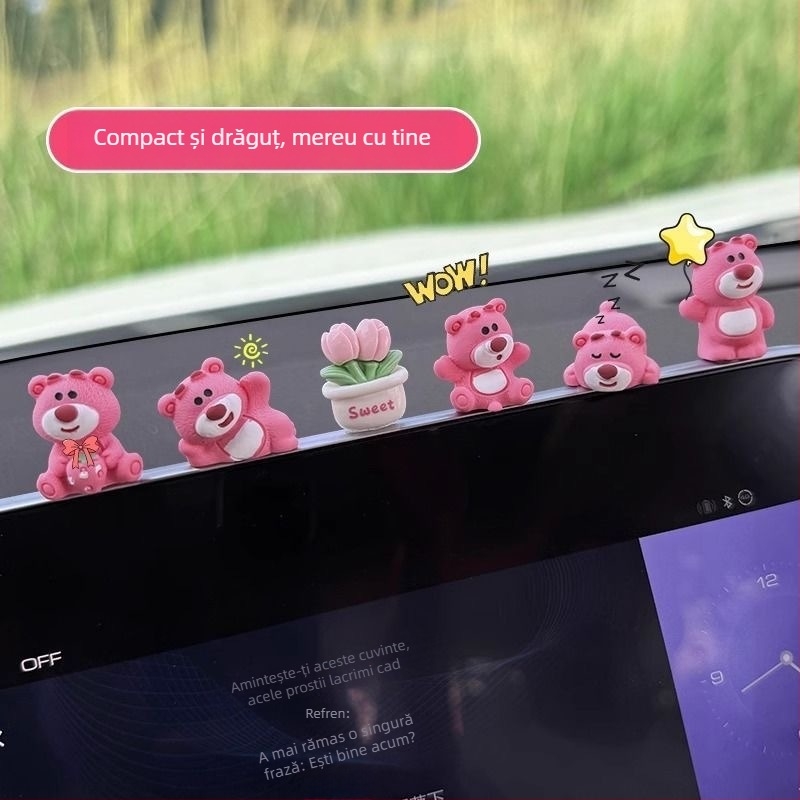 Ornament interior auto – ursuleț desen animat în formă de căpșună, din rășină, pentru decorarea bordului