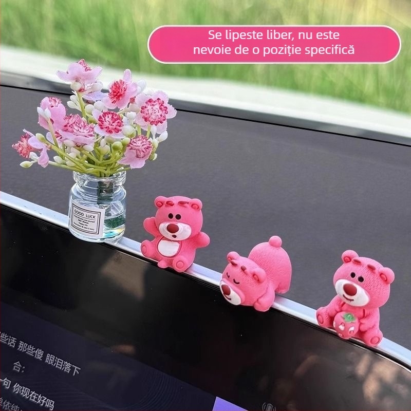 Ornament interior auto – ursuleț desen animat în formă de căpșună, din rășină, pentru decorarea bordului