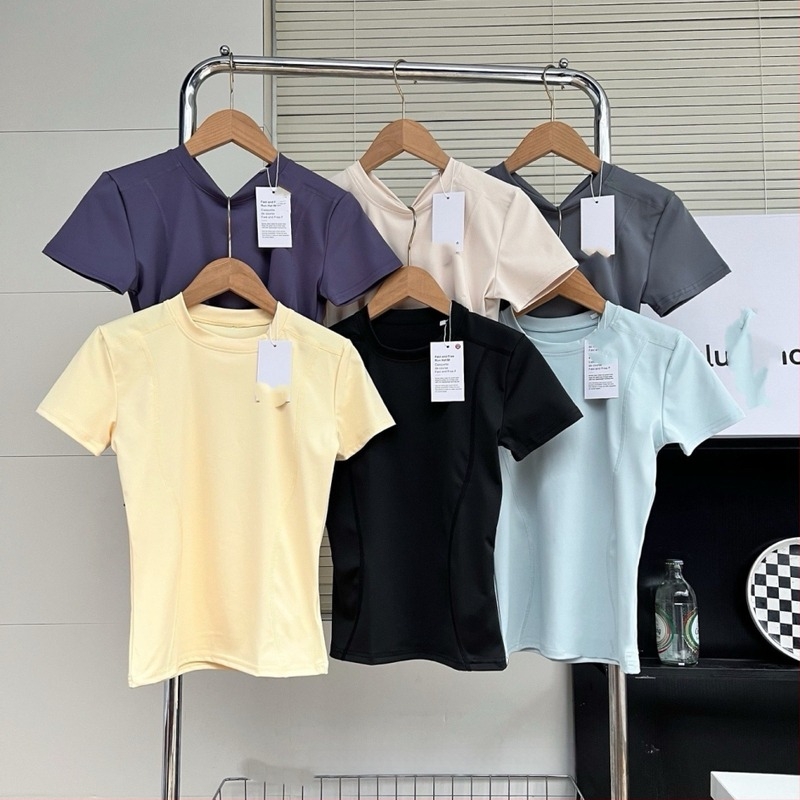 070101 Tricou pentru femei, cu mâneci scurte, pentru yoga, fitness și alergare, uscare rapidă