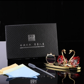 Energy Hut Suport pentru parfum auto din metal, cristal – decor interior auto de înaltă clasă