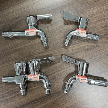 Robinet de bucătărie din cupru, gură extinsă – nucleu de valve din cupru, articulație Unică, finisaj electroplacat