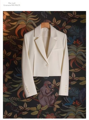 Blazer damă Slim-fit, cu guler de costum, lungime scurtă, închidere cu un nasture, poliester