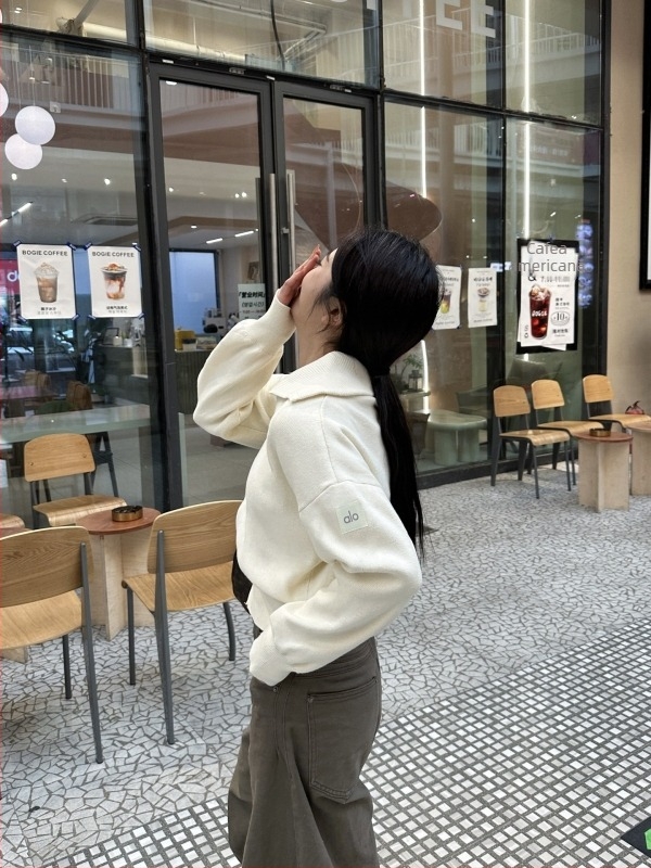 Cardigan cu fermoar și guler înalt, croială lejeră, lungime scurtă 40-50 cm, tricot din acril și poliester, stil japano-coreean casual