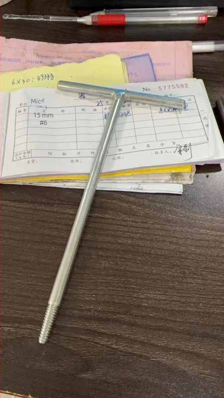 Unealtă pentru extragerea furtunului de alimentare al robinetului – extractor pentru țevi sparte și eliminare a conductei de intrare a chiuvetei