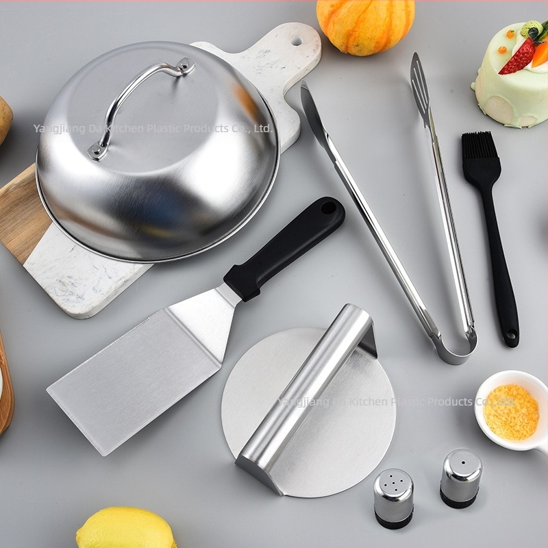 Set BBQ Large Kitchen cu spatulă și alte componente, stil modern minimalist, nu este importat