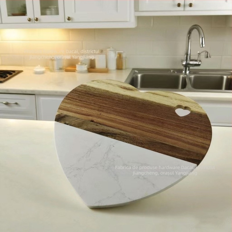 Plaçă de servire în formă de inimă din lemn de acacia cu marmură, față dublă, design neregulat
