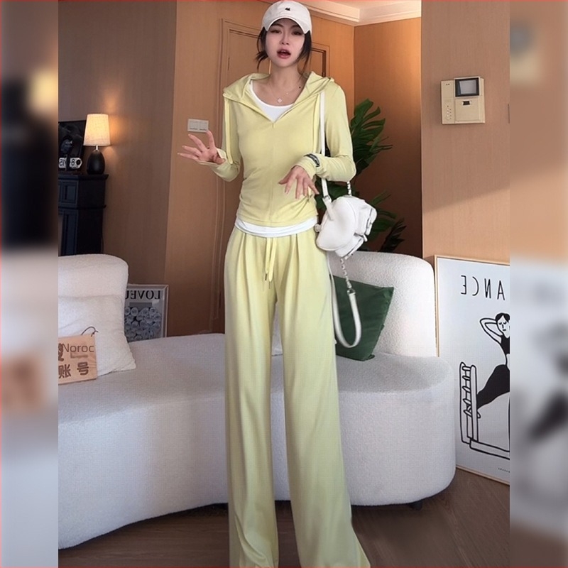 Set top cu glugă și pantaloni din bumbac pentru femei, toamnă 2024, stil casual japonez-coreean, detalii colaj, conținut bumbac 30–50%