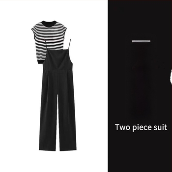Set din două piese: top cu dungi și pantaloni evazați; material acrilic 95%+; finisaj spălare cu acid manganic; lansare primăvară 2025; stil urban elegant pentru mers zilnic