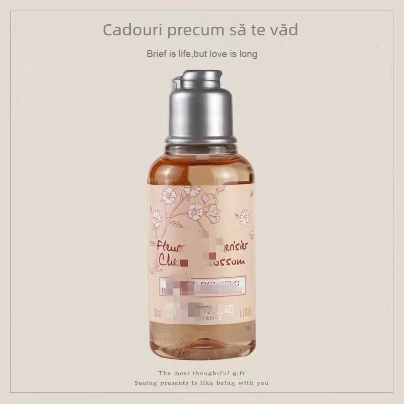 Sakura gel de duș și loțiune hidratantă pentru corp – set de baie cu hidratare și parfum de durată