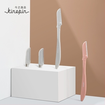 Trimmer pentru sprâncene cu părți înlocuibile — Brand: KINEPIN / Today's Escape; Licențiată etichetă privată; Trimmer de sprâncene de înlocuit; Cantitate în cutie: 840; Materiale: plastic și oțel inoxidabil