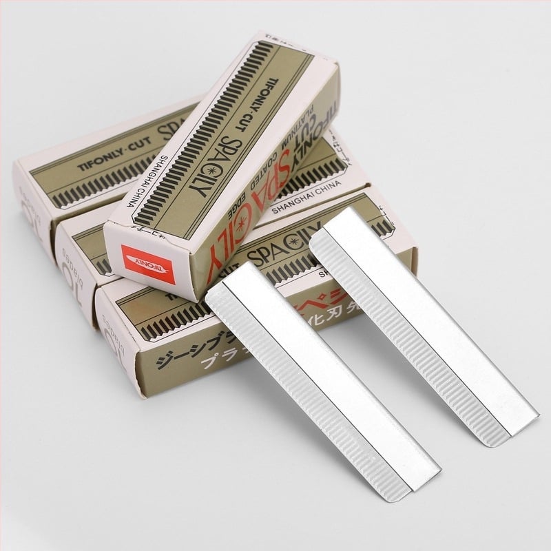 Trimmer pentru sprâncene din ABS, pentru conturarea sprâncenelor - Qifu