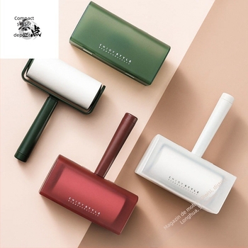 Rulou lipicios pentru păr și praf, cu foi detașabile pentru haine