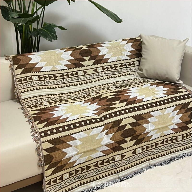Pătură tapiserie decorativă din poliester-cotton, premium pentru living, cu model de caractere, greutate 800–999 g
