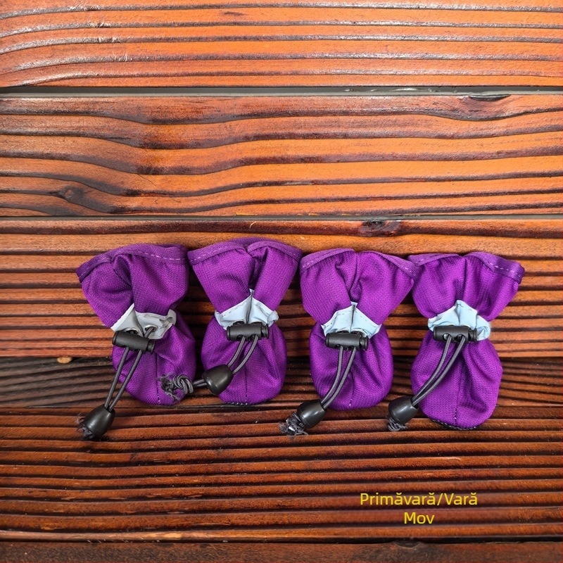 Pantofi pentru câini din plastic, impermeabili, Heavenly Favor, origine Beijing