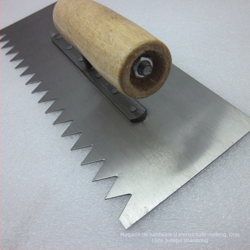 Spatol cu dinți pentru tencuieli ceramice