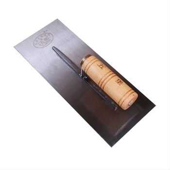 Mistrie de mortar cu mâner din lemn și inel de cupru, lamă din fier, suport pentru mortar