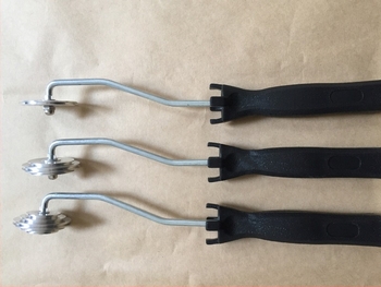 Rulou manual de defoaming pentru fibră de sticlă (tambur Ø50 mm, ax Ø50 mm, pereți 10 mm, aliaj de aluminiu)