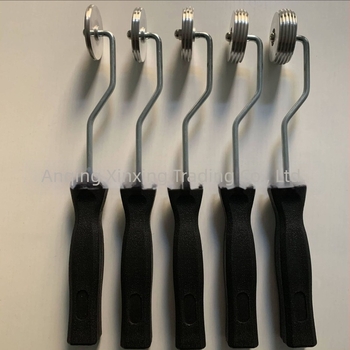 Rulou manual de defoaming pentru fibră de sticlă (tambur Ø50 mm, ax Ø50 mm, pereți 10 mm, aliaj de aluminiu)