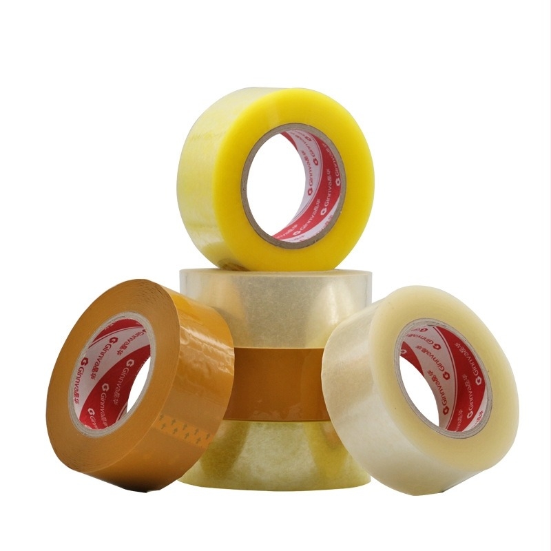 Bandă de ambalare, film BOPP, adeziv pe bază de apă, grosime 50 µm, potrivită pentru sigilarea cutiilor și ambalare ușoară