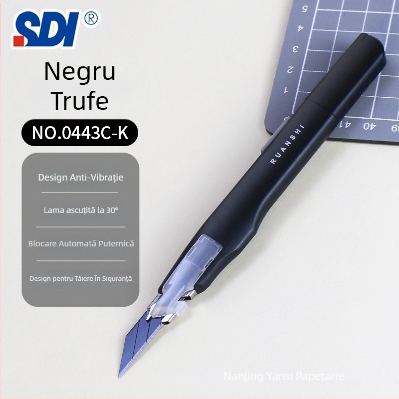 Cuțit de artă cu clemă antișoc și blocare automată, unghi ascuțit de 30° – model 0443C, lamă din oțel aliaj 0.4×9×75 mm, greutate netă 0.07 kg