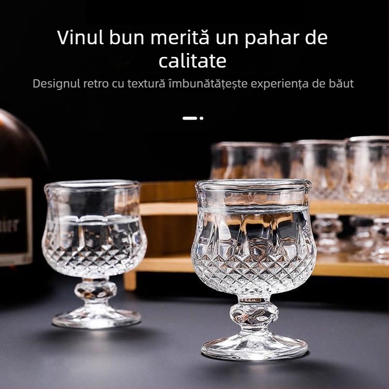 Pahar de vin din sticlă cu model floral gravat, picior înalt, capacitate 50 ml