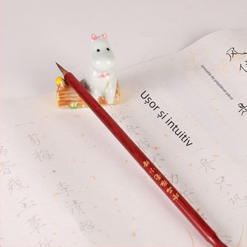 Suport ceramic pentru pensule cu modele de animale pentru caligrafie, model KTBG-07