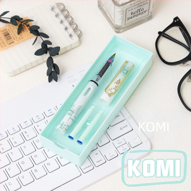 KOMI Set stilou cu cerneală pentru elevi – vârf iridiu 0,38 mm, cerneală înlocuibilă, corp din plastic, model K-9010