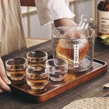 Set din sticlă rezistentă la căldură pentru încălzirea vinului, cu oală și pahare, 6 piese, stil National Tide Wind