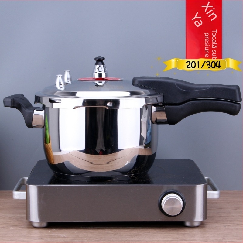 Oală sub presiune din oțel inoxidabil (compatibilă cu inducția; capac din oțel inoxidabil; fund complex)