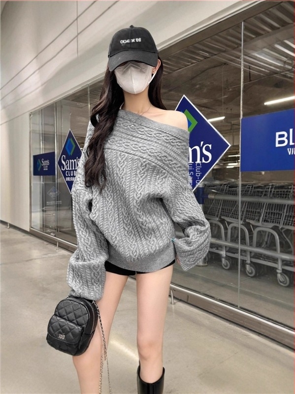 Pulover tricotat cu un umăr pentru femei - mâneci lungi, fibre acrilice, model solid, croială dreaptă