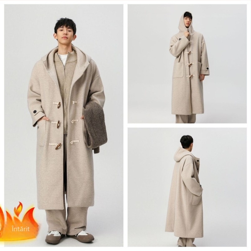 Palton, stil tânăr, guler înalt, închidere cu nasturi pe un rând, țesătură principală din păr de iepure