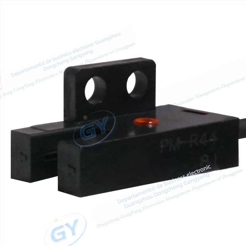 Senzor fotoelectric PM-R44, montaj pe partea dreaptă, seria PM, răspuns de 1 kHz