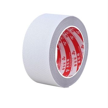 Bandă antiderupătoare Milky pentru scări, rezistentă la apă și uzură, grosime 0.15 mm, bază PEVA, adeziv pe bază de ulei, lungimi 1 m, 2 m sau 5 m, potrivită pentru vârstnici și copii