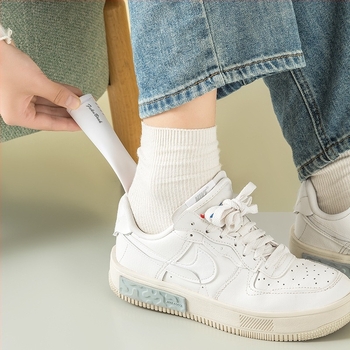 RJ 29 Shoe Horn din plastic cu cârlig pentru agățat și cutie de deodorant