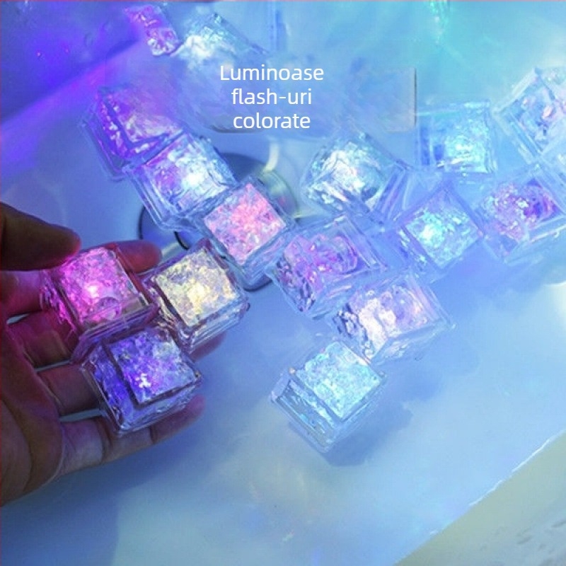 Jucărie de baie: Cub luminos activat de apă pentru bebeluși și copii — cub, luminos
