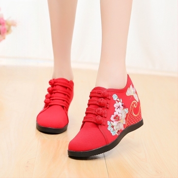 Pantofi din pânză țesută manual, model floral, închidere cu cataramă, toc înclinat 6–8 cm