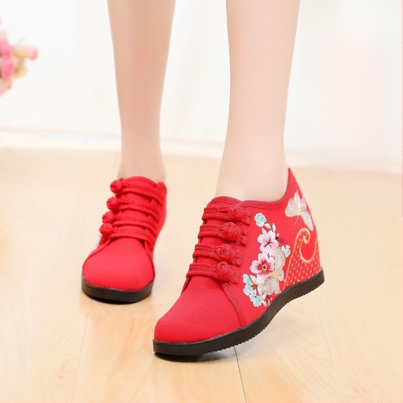 Pantofi din pânză țesută manual, model floral, închidere cu cataramă, toc înclinat 6–8 cm