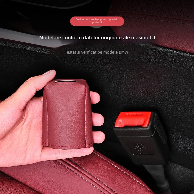 Capac protecție priză centură auto din piele Nappa, personalizare disponibilă, siglă imprimată