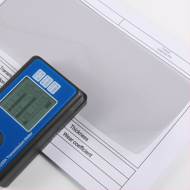 Film auto pentru geamuri – claritate HD, PET 2 mil, 6–75% transmisie luminoasă, izolație termică 85–99%, protecție UV 99%, potrivire universală