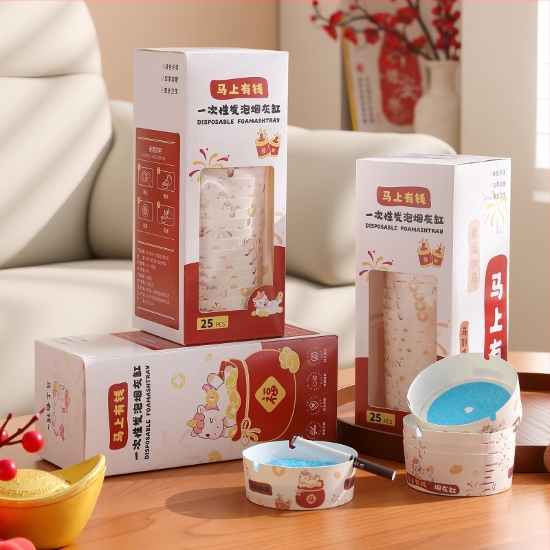 Cenușar de unică folosință din spumă pentru birouri, afaceri, hoteluri și cafenele — Material: hârtie de bază + polietilenă + rășină absorbantă de apă; Unică folosință: Da; Anti-ash; Origine: Zhejiang, China; Cantitate în cutie: 40