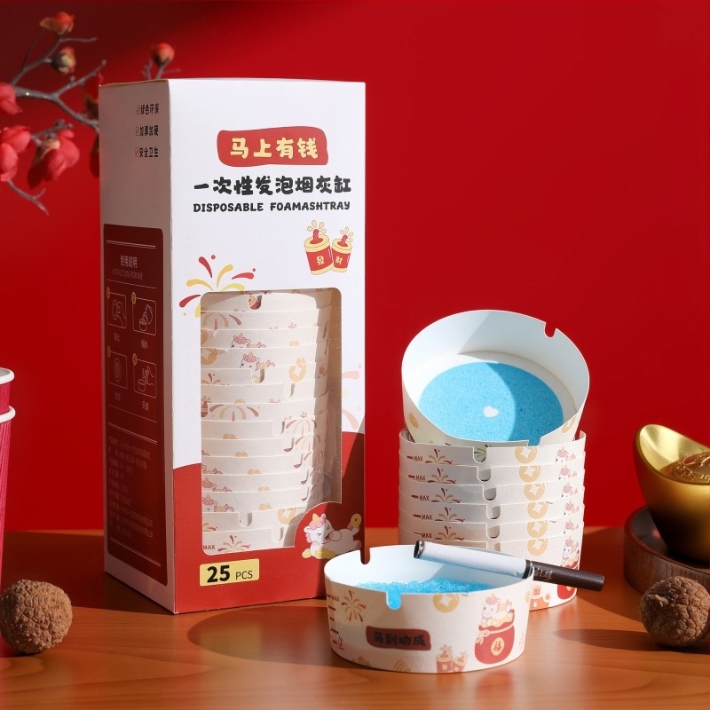 Cenușar de unică folosință din spumă pentru birouri, afaceri, hoteluri și cafenele — Material: hârtie de bază + polietilenă + rășină absorbantă de apă; Unică folosință: Da; Anti-ash; Origine: Zhejiang, China; Cantitate în cutie: 40