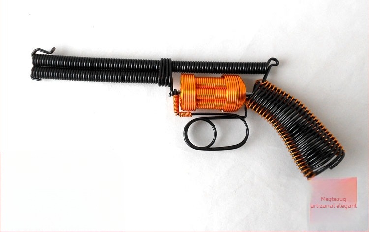 Cutie muzicală, stil revolver, țesut din fir de aluminiu, realizat manual, plastic/rășină