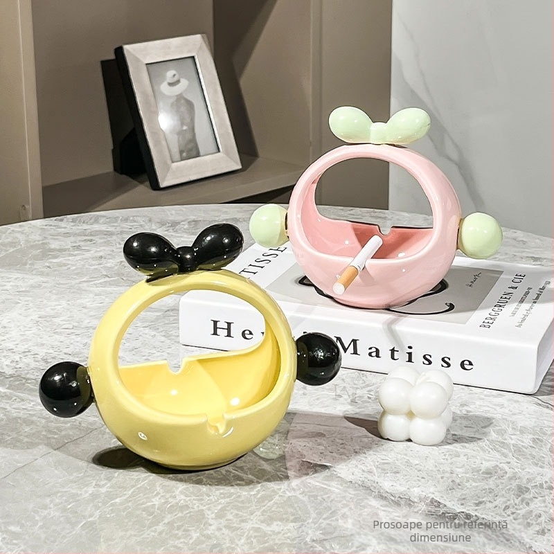 Scrumiere ceramică în stil Nordic, cu lux subtil, funcții decorative și de depozitare, cadou ideal pentru casa nouă.